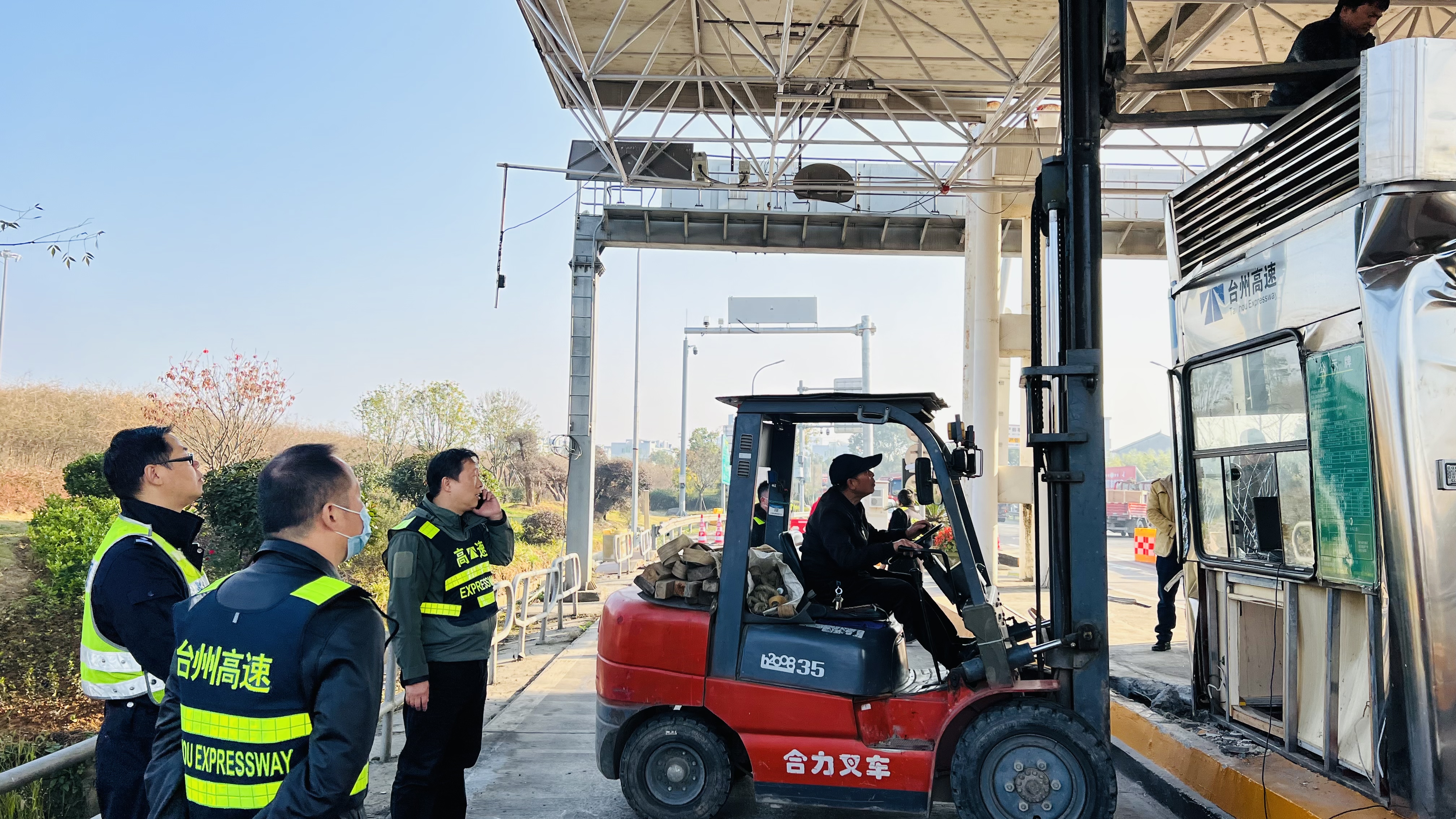 1639384127644056.jpg e6a3911faa2b16ddf7bcda695b7cf8f.jpg