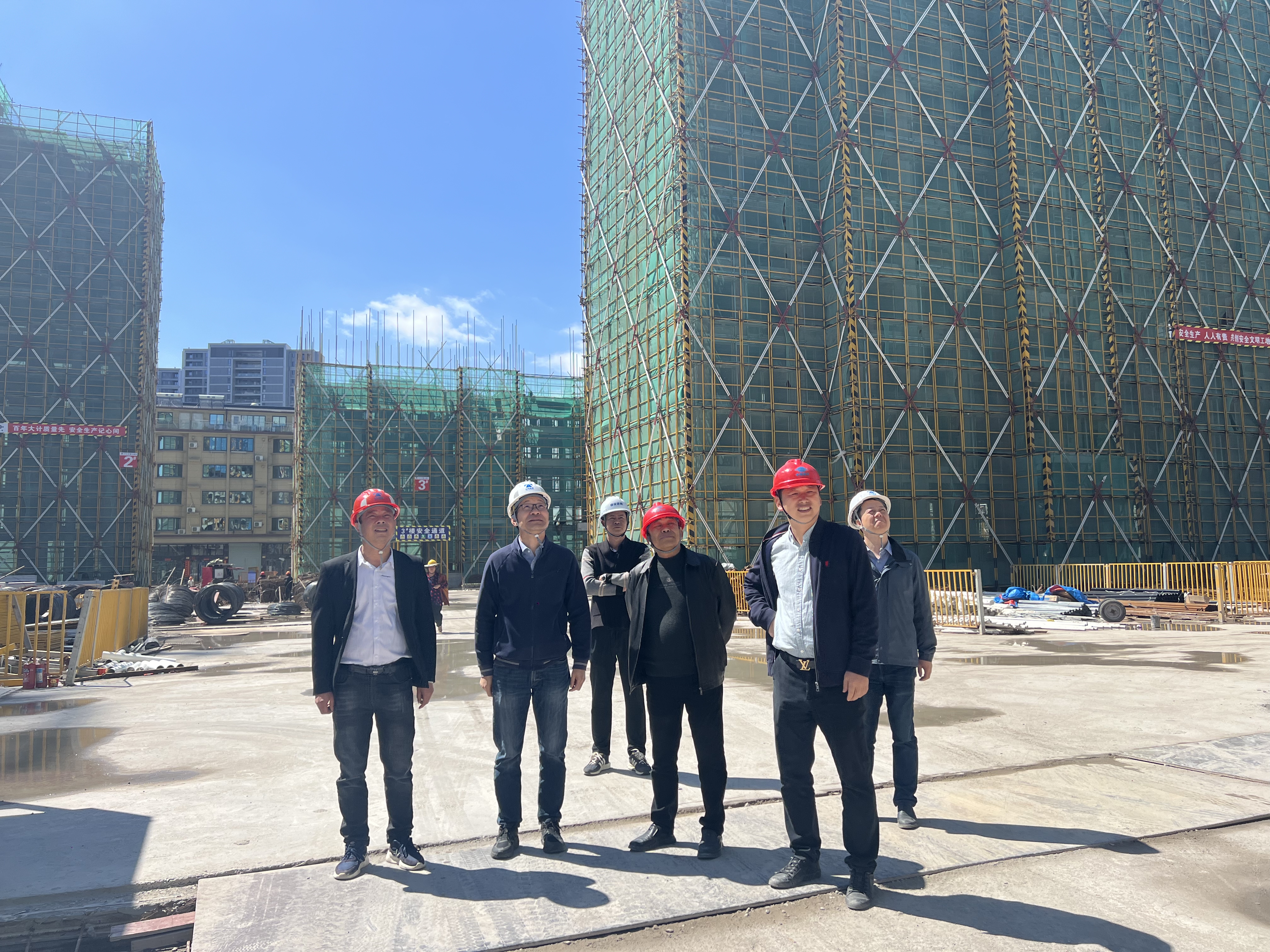 1712129645598703.jpg 云曜芳華現(xiàn)場(chǎng)2.jpg